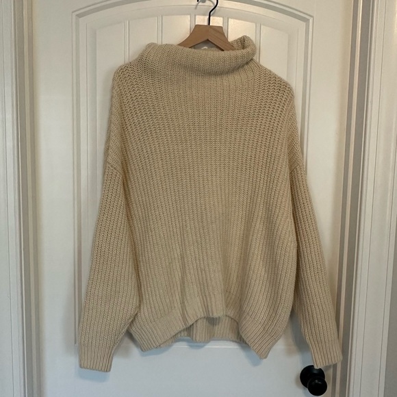 Free People Sweater Turtleneck Oversized Cream Knit Lagenlook Minimalist Size XS - Picture 4 of 9
